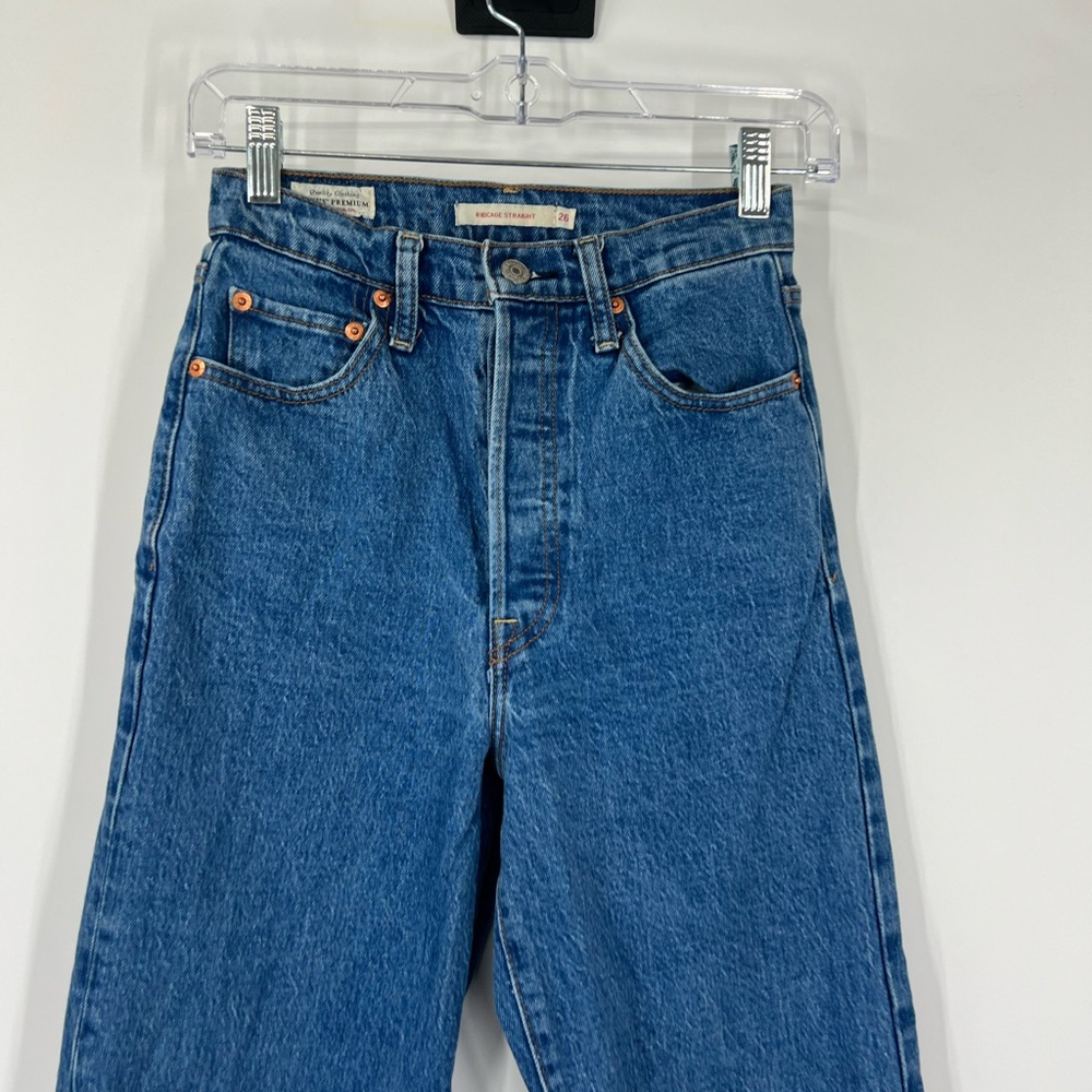 Levi’s Ribcage Straight High Rise Button Fly Jeans - Picture 2 of 8